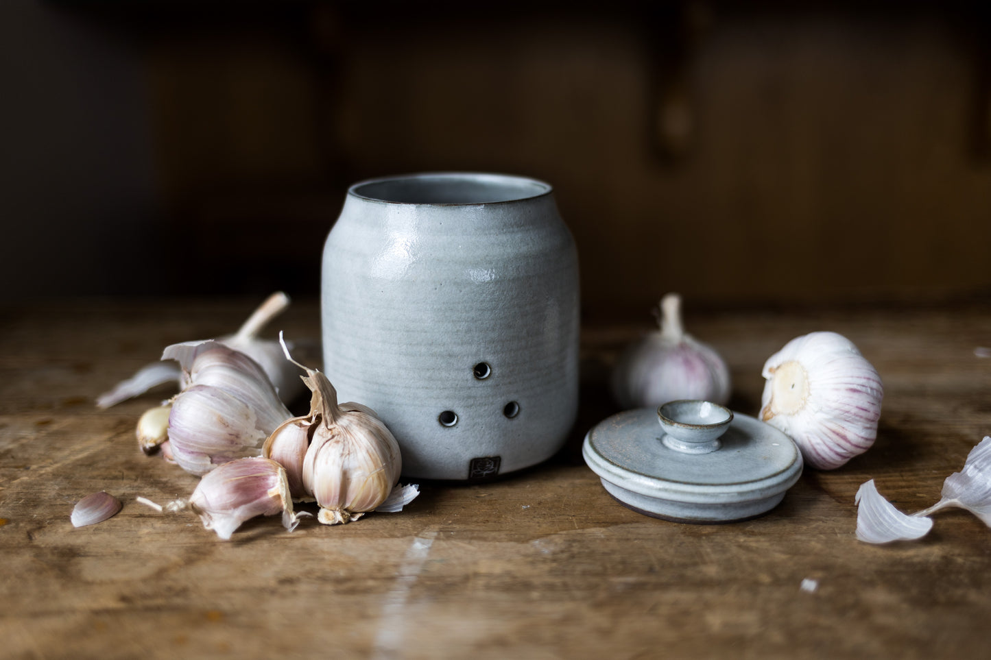 THE POTTERS HOMESTEAD Homegrown Garlic Keeper